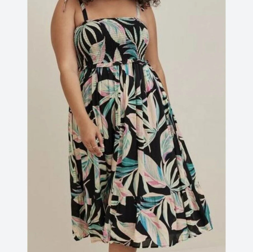 NWT Torrid Plus Size Black Floral Leaf Rayon Smocked Top Midi Sundress Sz 2X